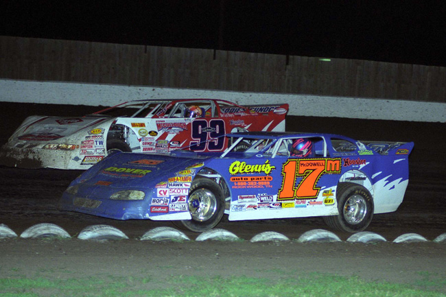 2000 A 17 DALE McDOWELL