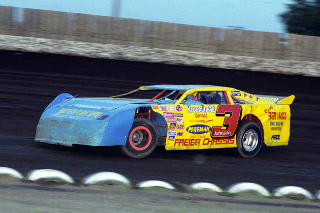 2000 A 3 LORIN JOHNSON
