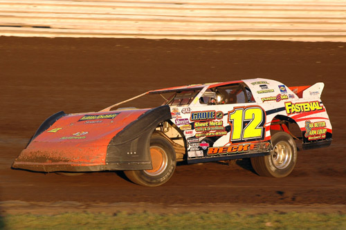 2011 A 12 CHAD BECKER 820A