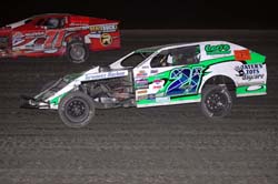 2011 MW 21 TRAVIS SAURER 924