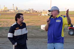 2011 XX ERNIE ACUNA SPEAKS TO GARY 625