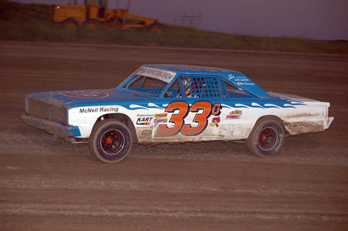 2011 B 33 CHICO McNEIL 72B