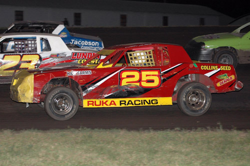 2012 B 25 CODY RUKA 83A