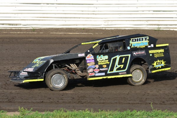 2014 MW 19 TRACY JOHNSON 67B.jpg