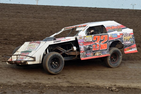 2015 MW 32 DUSTIN HOFER 73.jpg