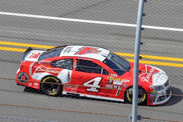 2015 4 KEVIN HARVICK 222A.jpg