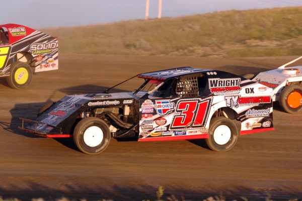 2015 MW 31 KYLE HARKIN 711A.jpg