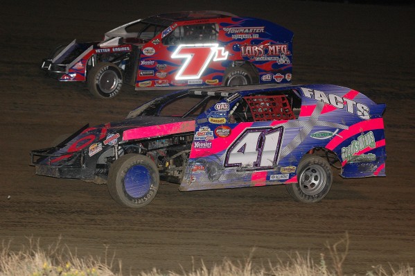 2015 X M4 LARSON ON THE HIGH SIDE OVER CLINT JENSEN.jpg