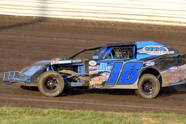 2015 MW 16 BROCK HESS 815B.jpg