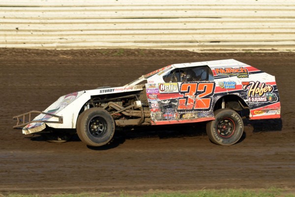 2015 MW 32 DUSTIN HOFER 815.jpg