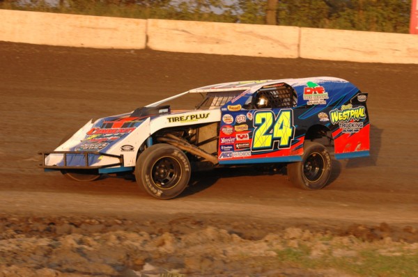 2015 M 24 DUSTIN ZIESKE 813A.jpg