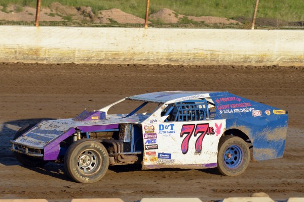 2016 MW 77 NICK KIRCHHEVEL 63.jpg