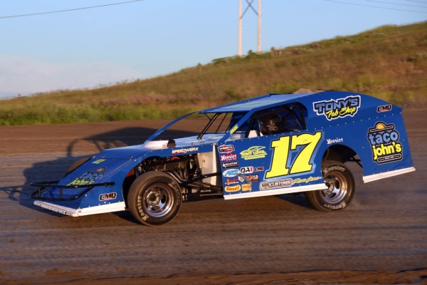 2022 MW 17 TROY LEIKER 72A.jpg