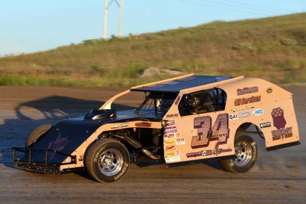 2022 MW 34 ROB HOFFMAN 72.jpg