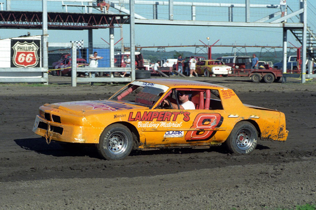 1995 B 8 KEN CAKEBREAD