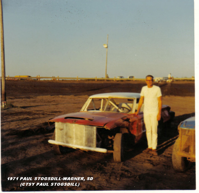 1971 A 01 PAUL STOGSDILL