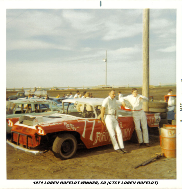 1971 A 77 LOREN HOFELDT