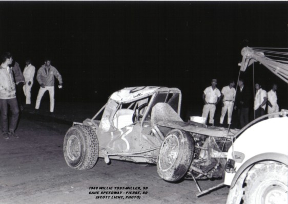 1969 M 03 WILLIE-YOST-CRASH1.jpg