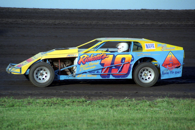 1995 M 19 MARK STEUBER