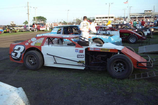 1995 M 3 ROGER NEILSON