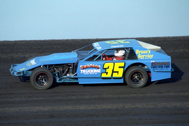 1995 M 35 JOE HANSON