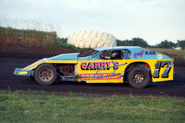 1997 M 17 MIKE STEUBER