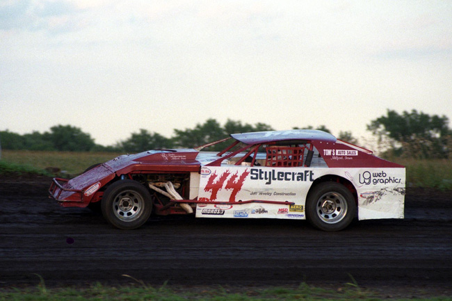 1997 M 44 JEFF HIVELEY