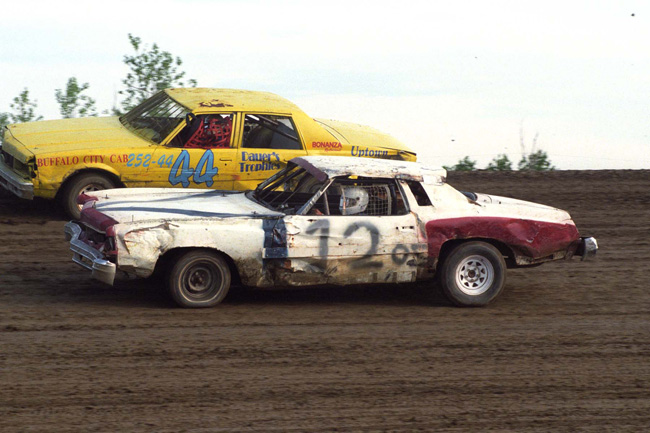 1998 B 12 AUSTIN HENNE