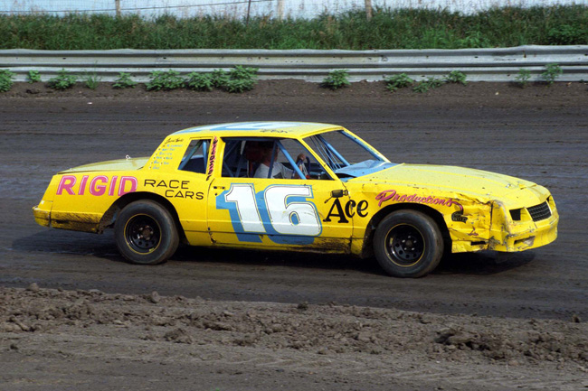 1998 HS 16 WES COFFEE