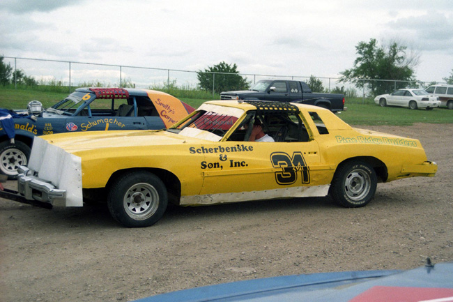 1999 B 31 HAROLD KLUG