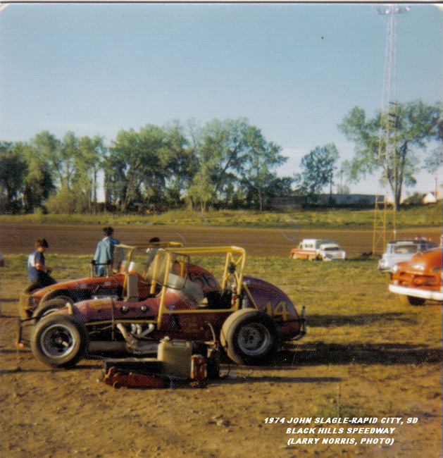1974 B 14 JOHN SLAGLE