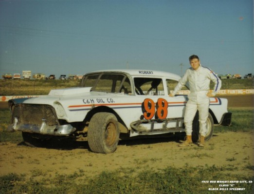 1975 C 98 ROB WRIGHT.jpg