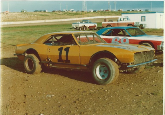 1975 A 11 JERRY NOTEBOOM.jpg