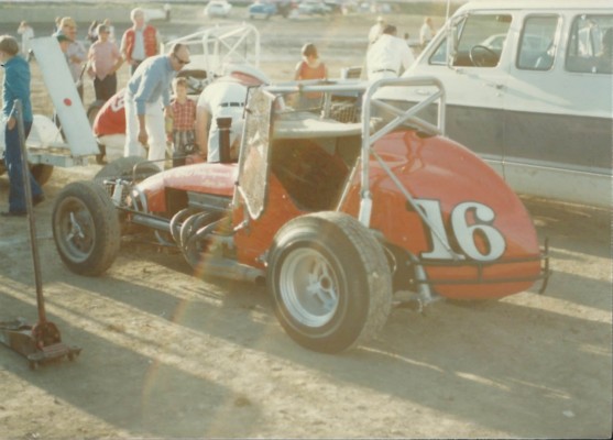 1975 S 16 MARV DEWALL.jpg