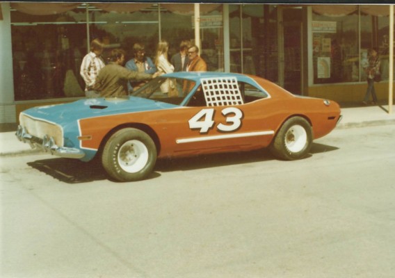 1974 A 43 LEN FERGUSON.jpg